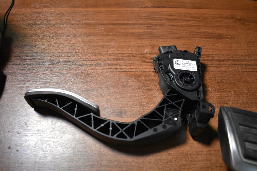 фото №6, Idealny kpl. педали газа i тормоза audi a6 rs6 a8 rs7 c7 1