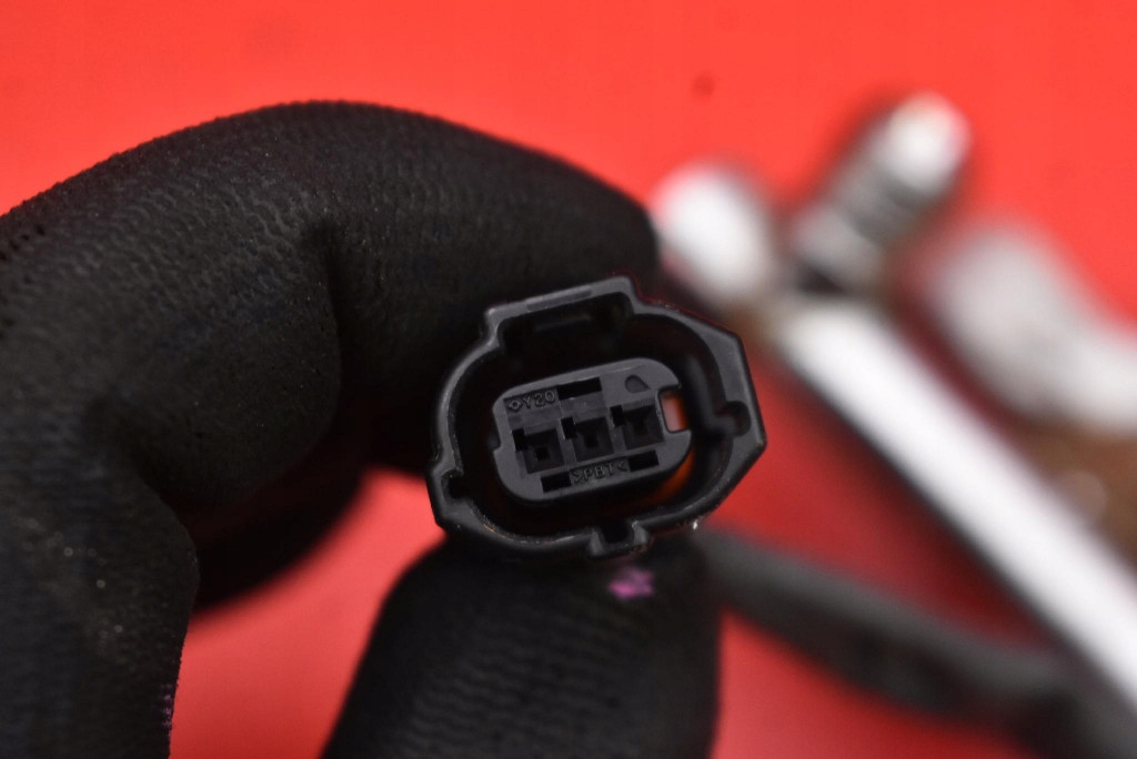 фото №14, Молдинг упорскування форсунки pe0113250b mazda mx5 mx-5 4 iv nd 2.0 15-18