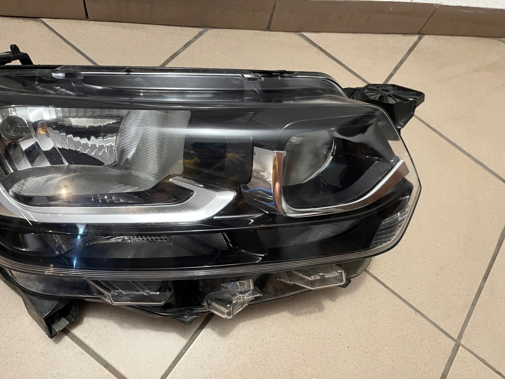 фото №9, Лампа передняя перед правая toyota proace city 19-