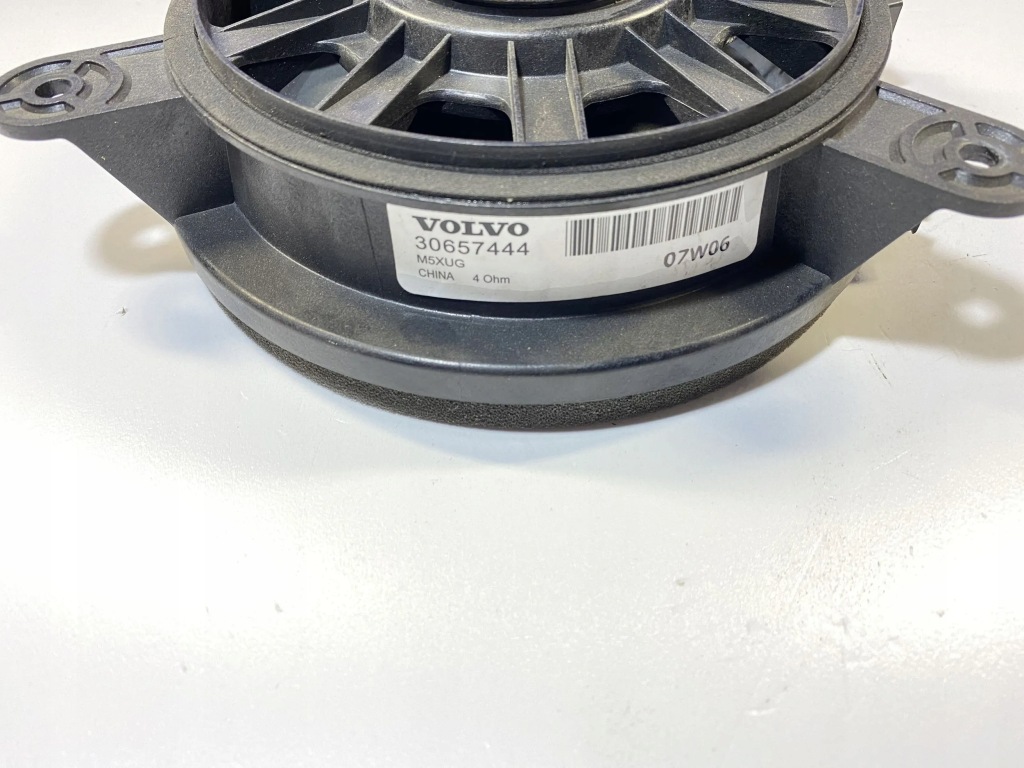 фото №2, Volvo v50 2008 динамики