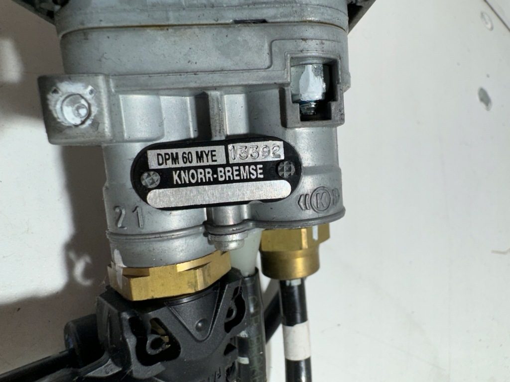 фото №4, Рычаг клапан тормоза ручного рычаг ручка iveco stralis hi-way