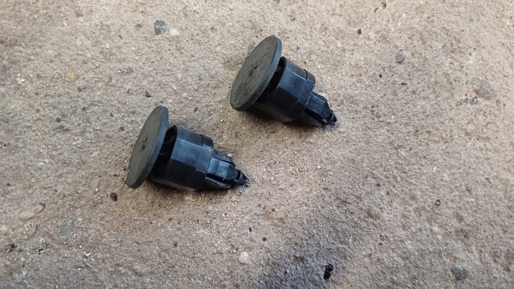 Купити Mazda 3 bm 13-18 hb кліпса накладки кришки накладка