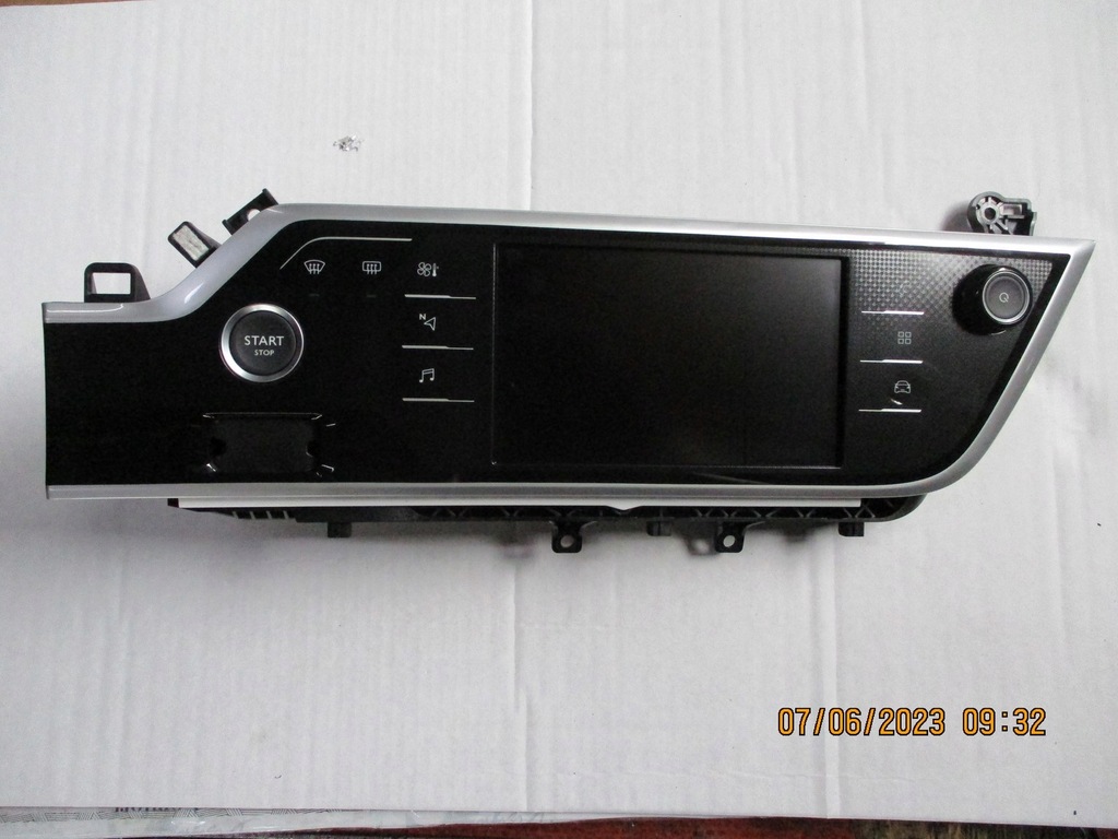 фото №1, Дисплей панель citroen c4 picasso 9831652880