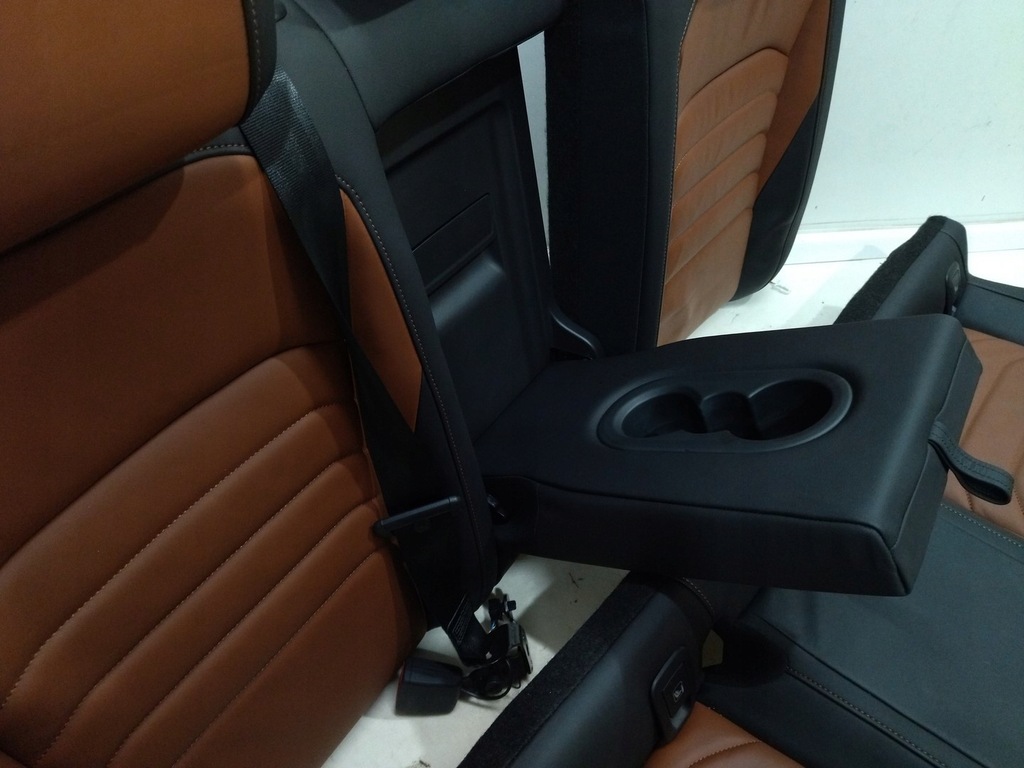 фото №16, Оббивка сидіння заднє сидіння коричнева шкіра ergo обігрів масаж vw arteon 2019+