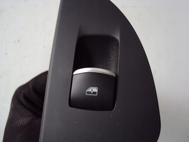 фото №2, Панель стекло левый задняя alfa romeo stelvio 2016-