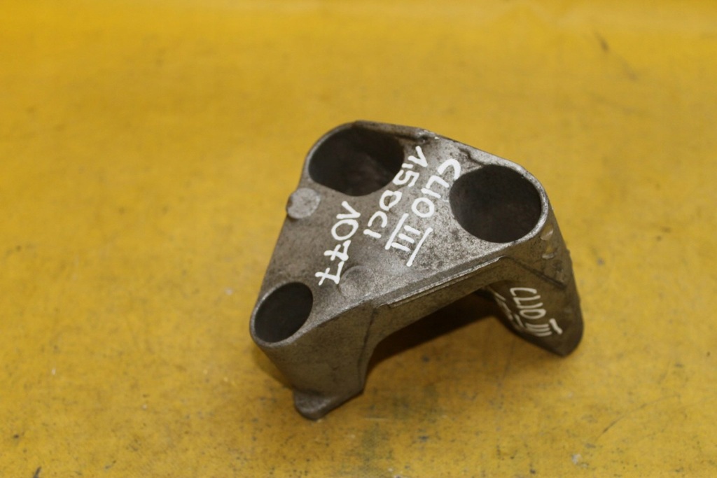 фото №1, Кронштейн двигателя 8200477151 1.5dci clio iii modus