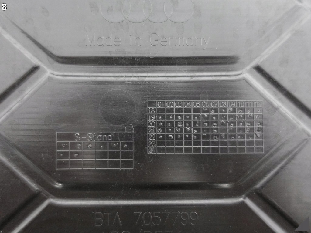 Audi a4 b9 8w0 s-line рестайлинг  19- решётка радиатора решётка  чёрный Цена