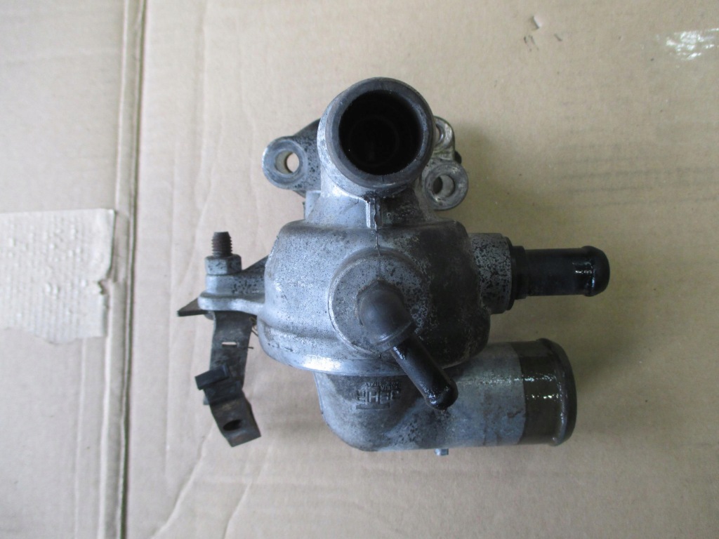 фото №1, Voyager iv 2.8 crd 00-07 корпус термостата