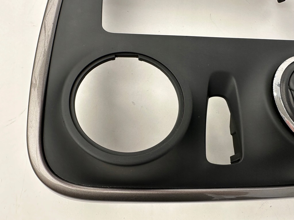 фото №5, Рамка консоли решётка обдув dacia sandero ii