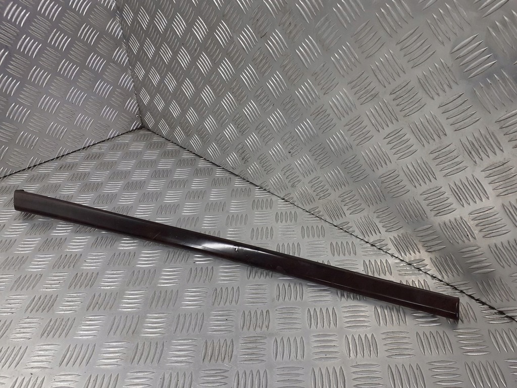 фото №1, Молдинг dekor дверь левая задняя volvo s80 i 09182392lr