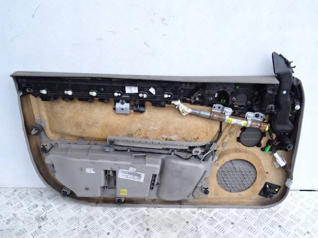 фото №5, Обшивка правий подушка volvo c70 ii