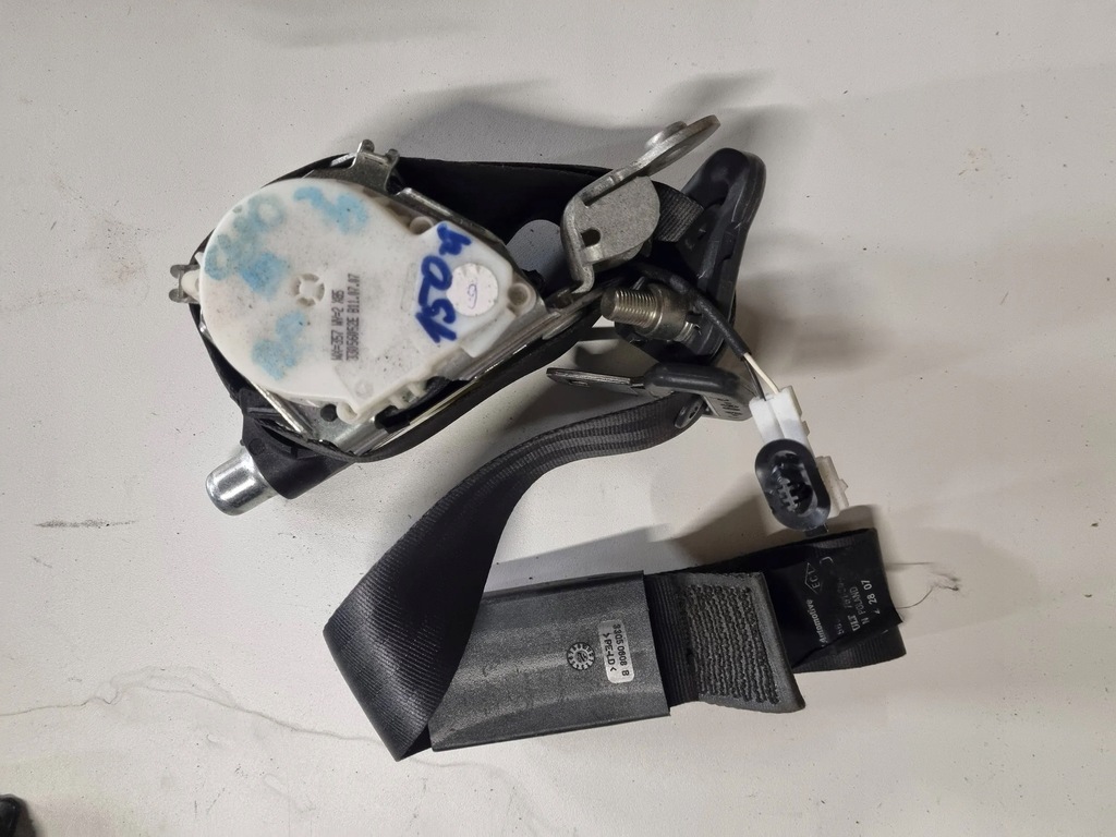 фото №1, Renault clio iii pas безопасности правый перед 33055456c europa