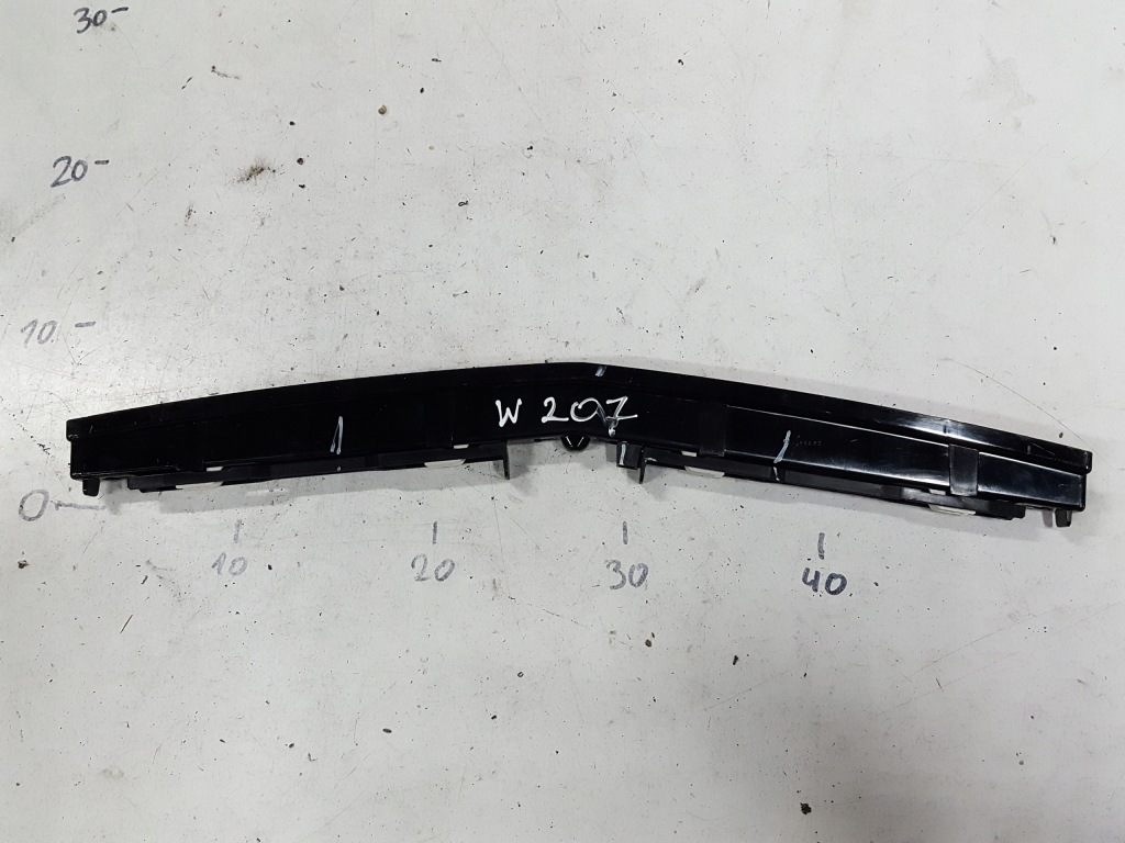 фото №3, Mercedes w207 09r- coupe світло стоп-сигнал стоп