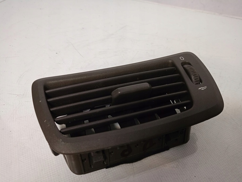 фото №3, Решётка обдув правая передняя volvo v70 ii