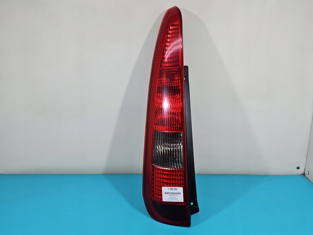 Купити Лампа задній задня ліва ford fusion 02-05 hb