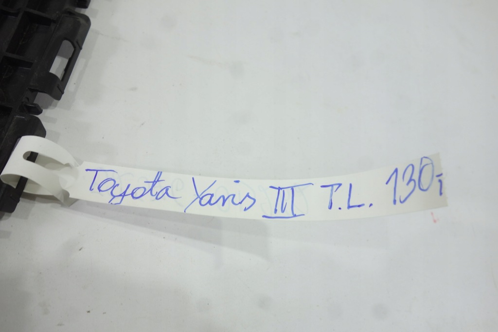 фото №4, Направляющая zderz. задняя левый toyota yaris iii