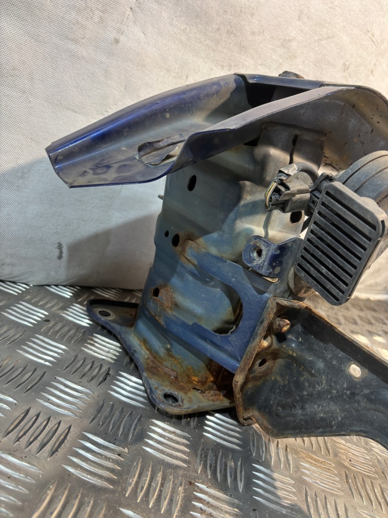 Балка бампера перед ford focus mk3 lift kombi f0c1-72803 Ціна