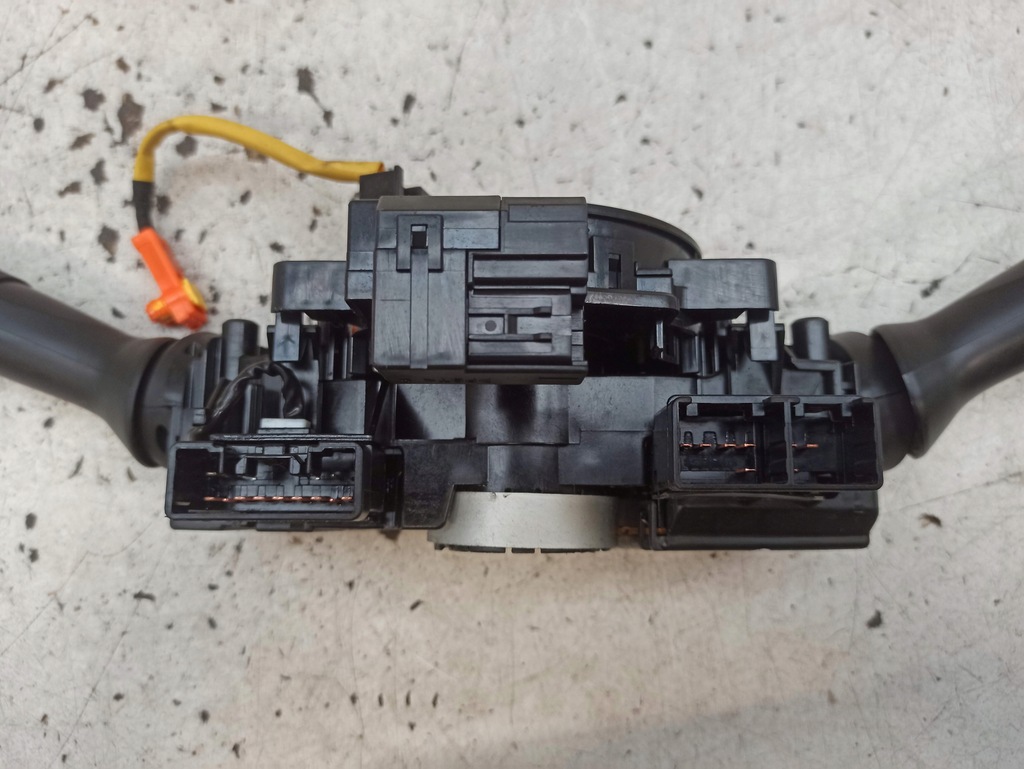 фото №7, Toyota yaris verso 1 переключатель комбинированный 17f001 173848 skuf1772