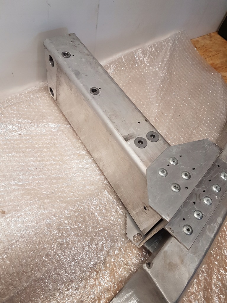 фото №6, Балка задняя maserati mc20 670216672