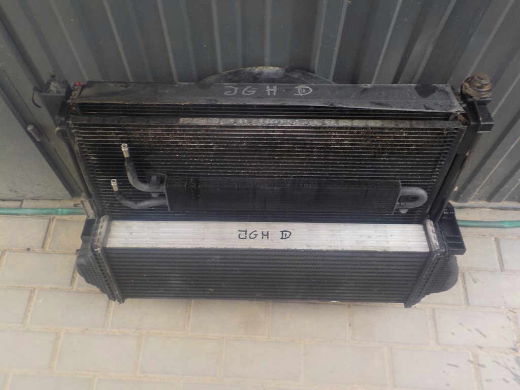 фото №1, Комплект радиатор jeep grand cherokee wk2 дизель