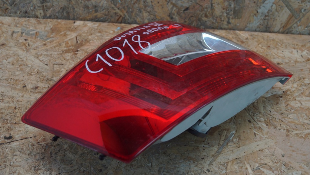 фото №7, Лампа левый задняя skoda octavia iii hb liftback sedan