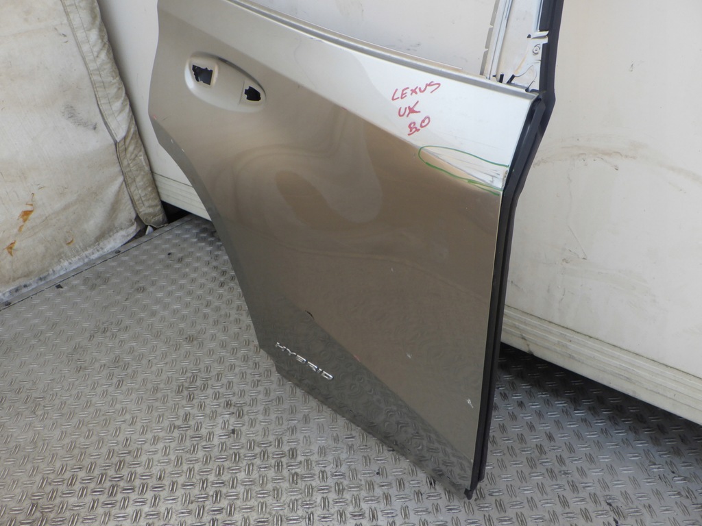 фото №4, Lexus ux дверь правое задние правый задняя