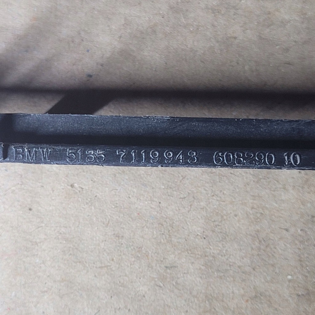 фото №6, Bmw 3 e91 e91 lci touring прокладка стекло задний боковой левая оригинальный номер 7119943