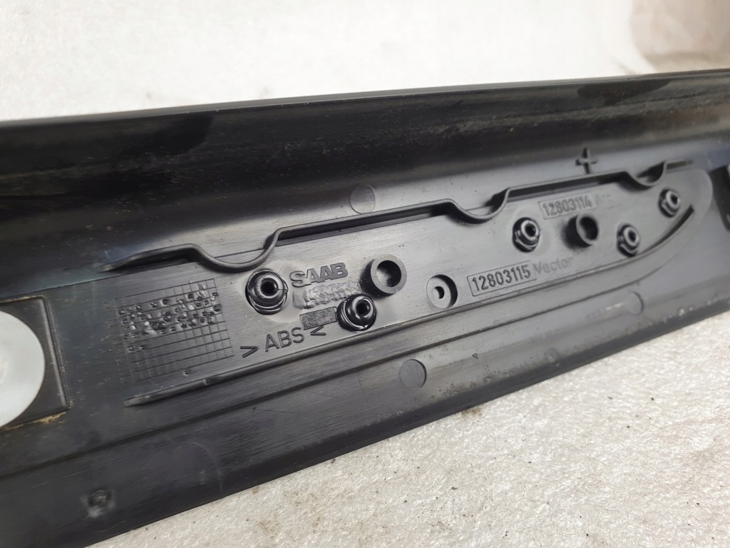 Cadillac bls накладка порог 12803116 с Разборки