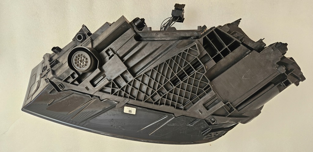 Фара правый  перед audi q7 2 4m 4m0 4m0941034 full led 2015-2019 в Украине