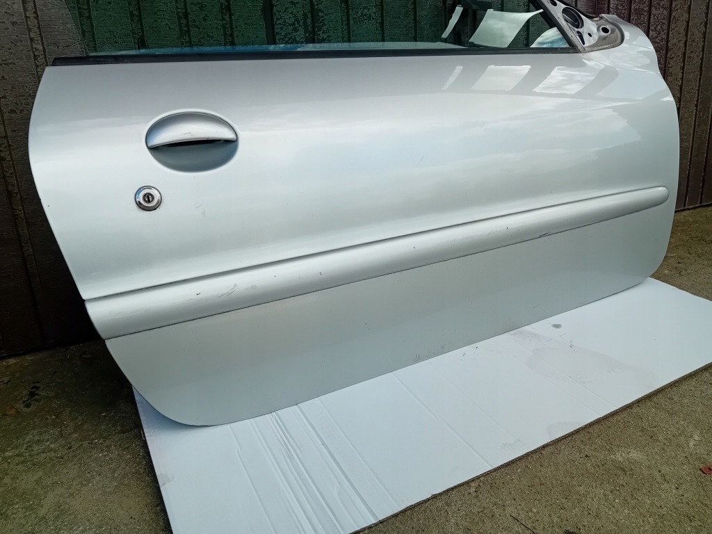 фото №2, Peugeot 206 cc дверь правое ezr