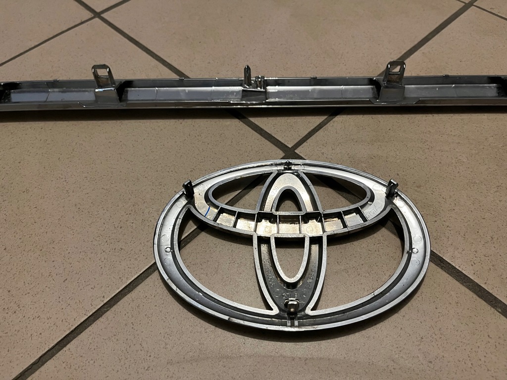 фото №10, Рамка хром решётка радиатора решетка toyota hilux