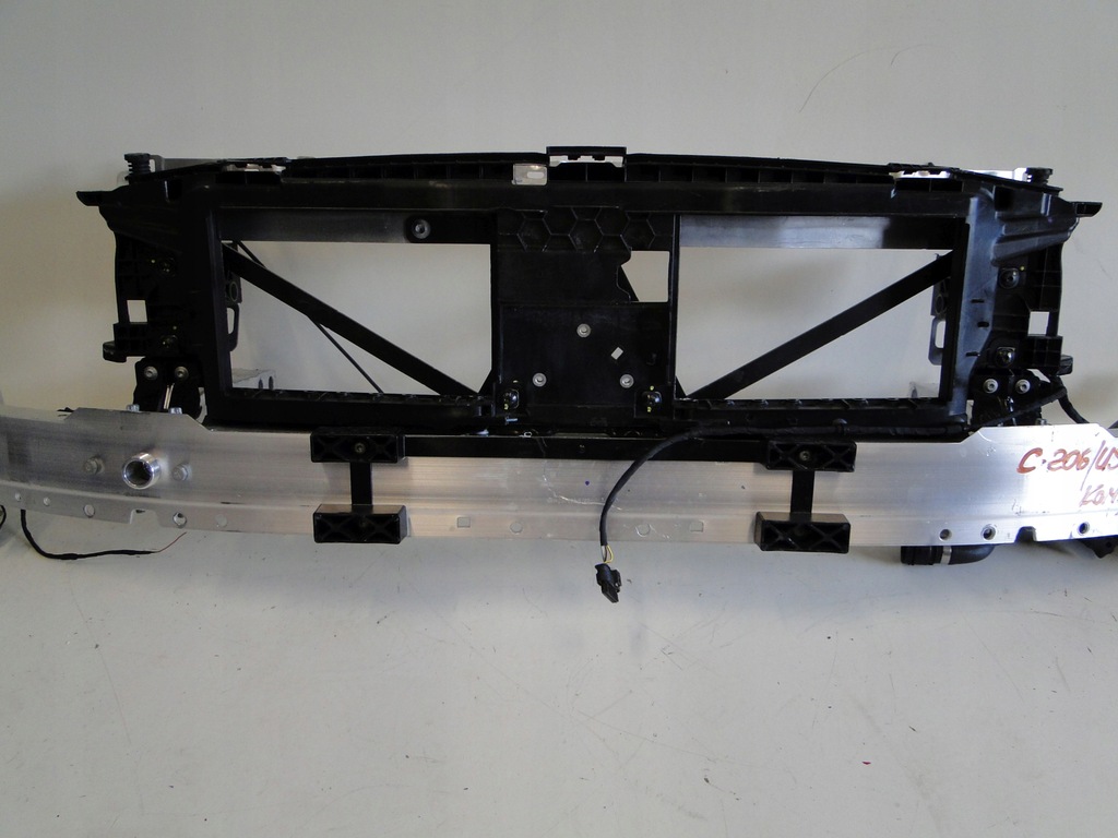 фото №8, Mercedes c klasa 206 w206 pas передний усилитель комплект usa ameryka