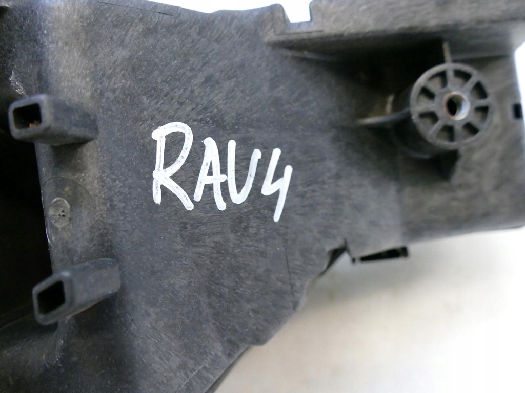 фото №7, Toyota rav4 ii lift d4d коробка запобіжників 05r