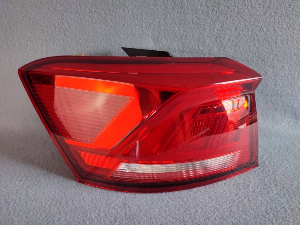 фото №1, Vw t-roc 2ga лампа задня ліва задня 2ga945095