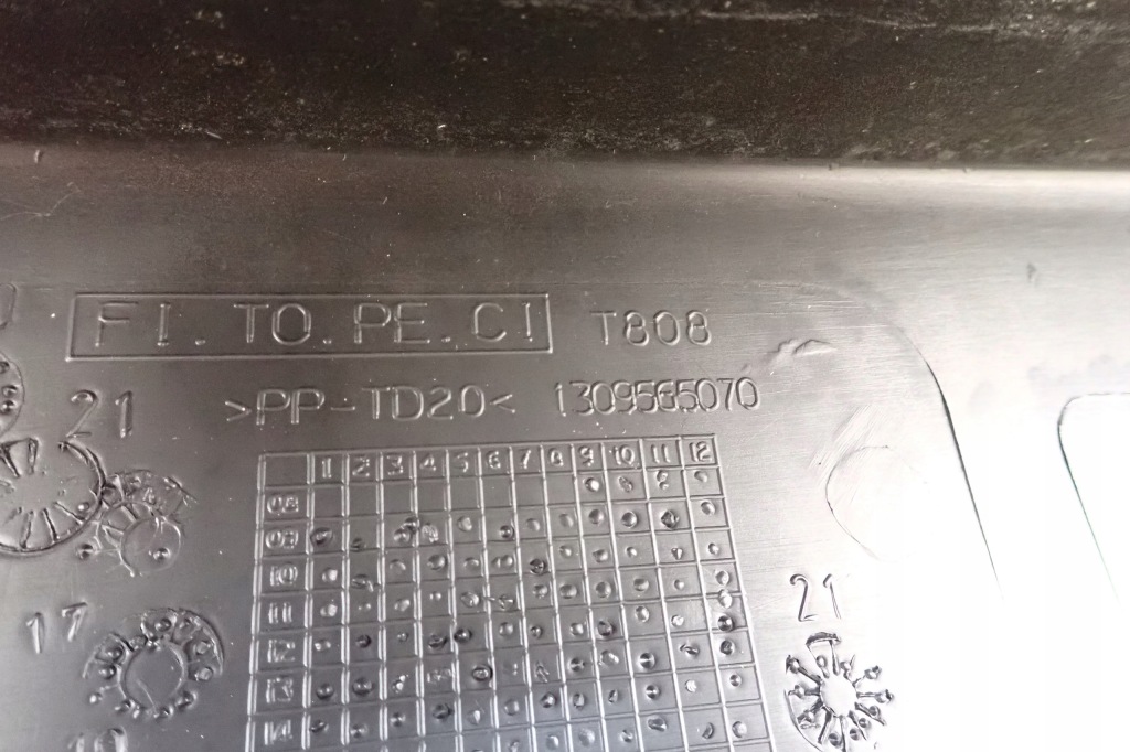 фото №13, Fiat fiorino qubo nemo бампер задняя задний oem fiat 1309565070 bipper