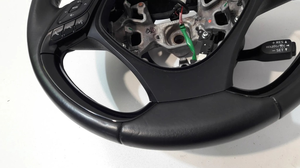 фото №6, Toyota c-hr воздуховод кожаный рычаг круиз-контроль 6275378 l61