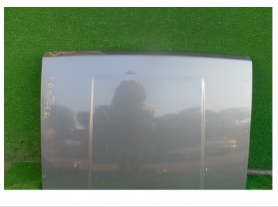 фото №1, Isuzu trooper monterey 2.6 92r - капот