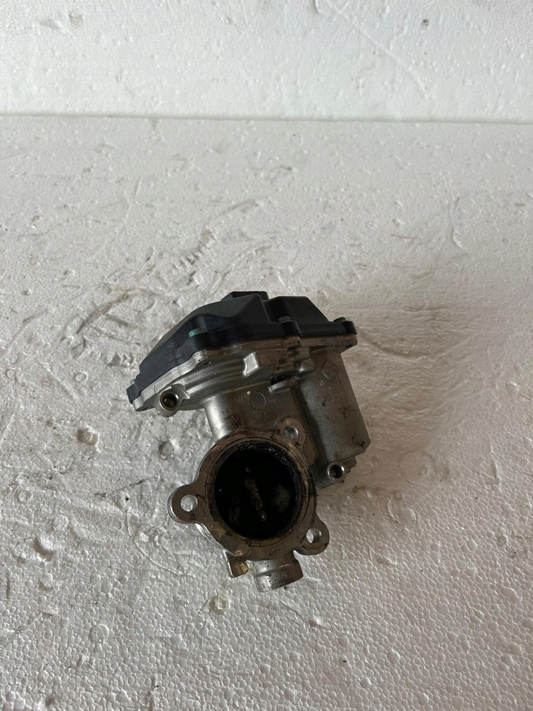 фото №1, Дроссельная заслонка выхлопных газов vw 04l131501m