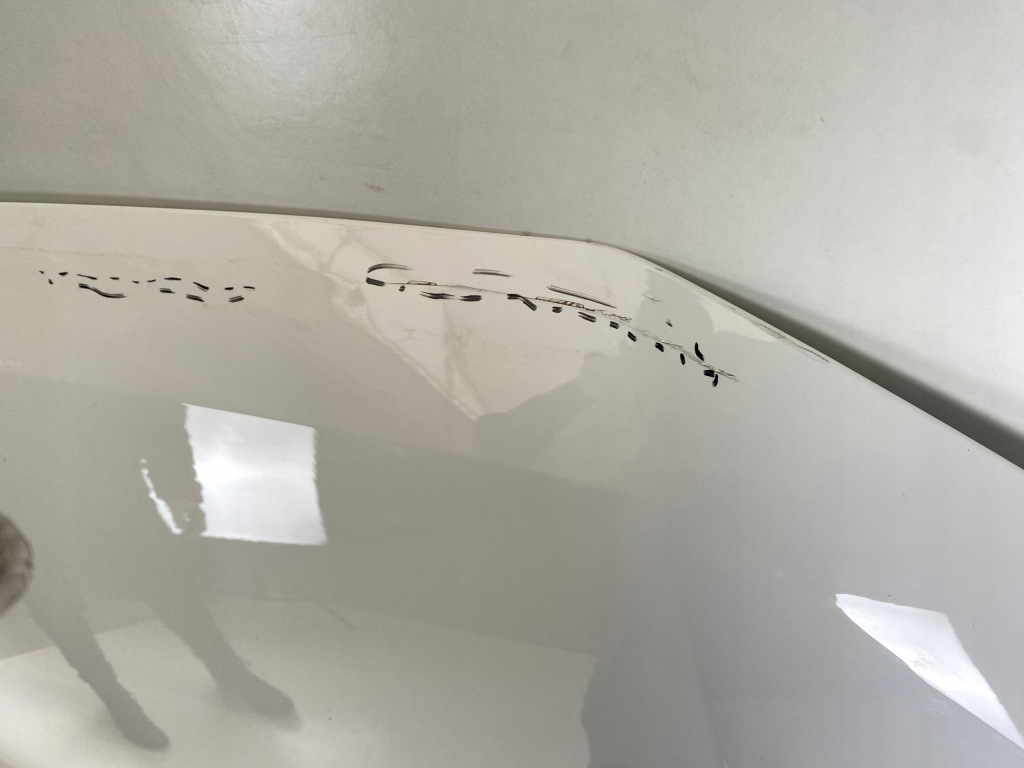 Audi q3 83a капот крышка двигателя белый оригинальный номер с Разборки