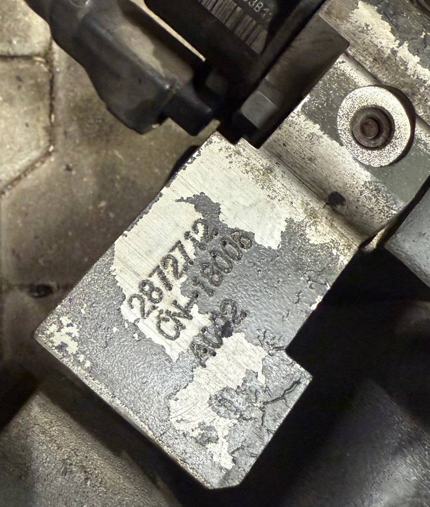 Насос топлива scania 2872712 в Украине