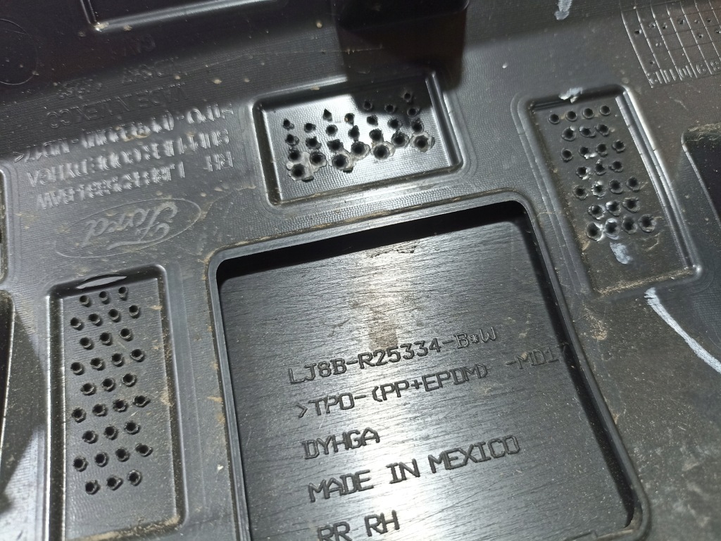 фото №6, Ford mustang mach-e молдинг двері права задня lj8b-r25334-b