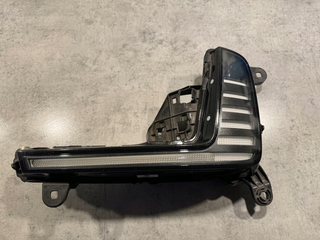 фото №1, Audi q7 4m e-tron протитуманна фара drl led правий оригінальний