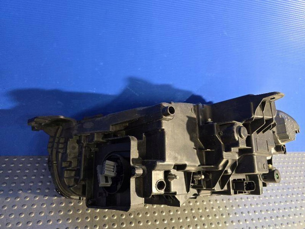 Volvo xc90 2 рестайлинг  19- full led 32228689 фара передняя перед правый Недорого