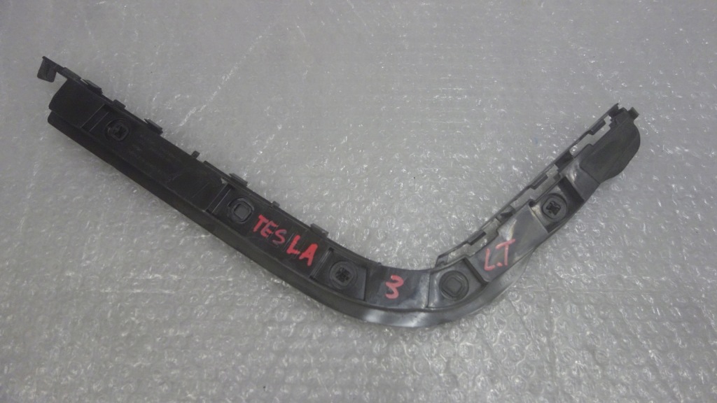 фото №1, Tesla 3 iii напрямна бампера задня 1083990-00-j лівий