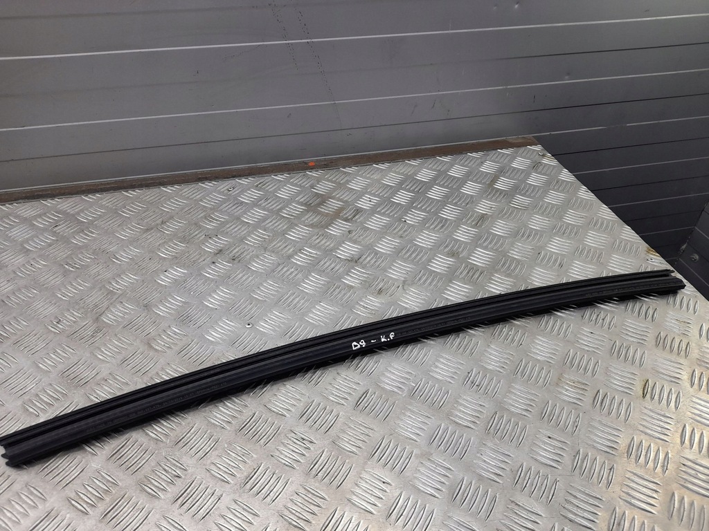 фото №5, Audi a4 s4 b9 8w0837479 перед сторона ліва прокладка скло двері передніх