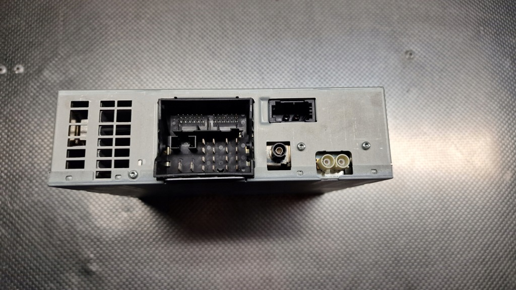 фото №3, Audi a4 a5 a6 тюнер радио 4f0035061