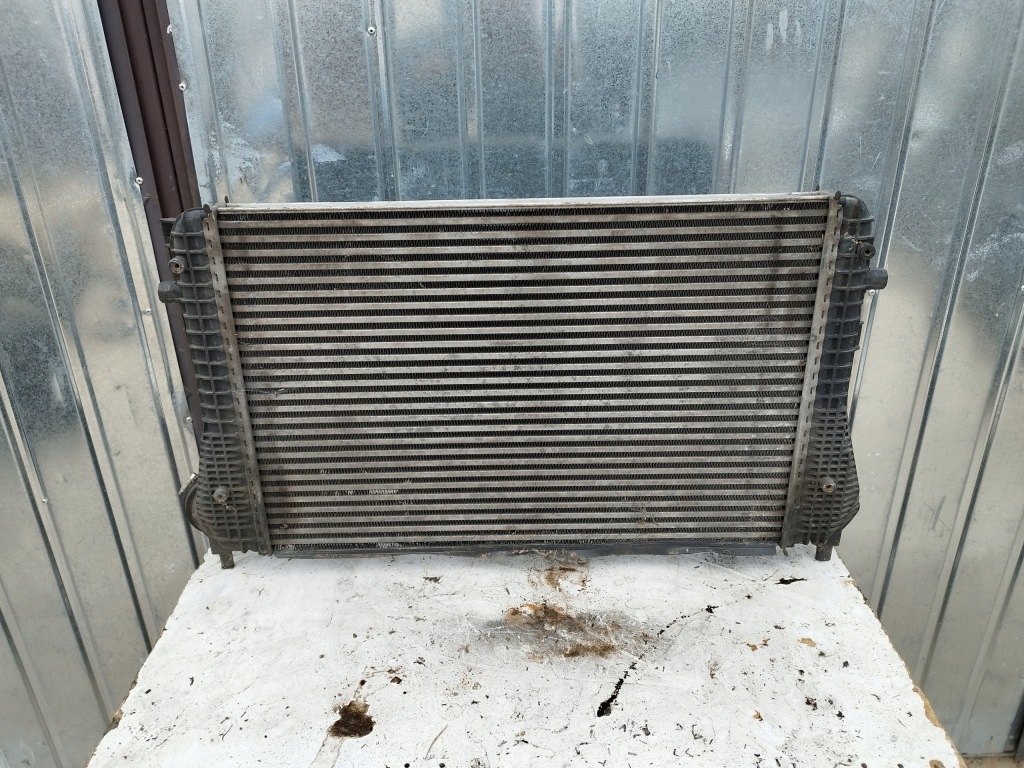 Купити Інтеркулер audi skoda vw оригінал 1k0145803t