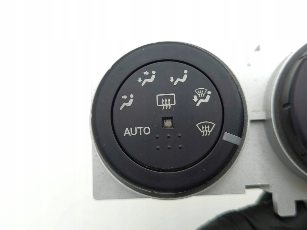 фото №7, Nissan 350z 2004 панель кондиционера