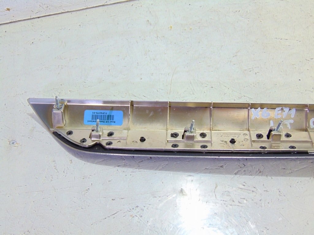 фото №6, Молдинг декоративна двері лівий задня ручка bmw x6 e71