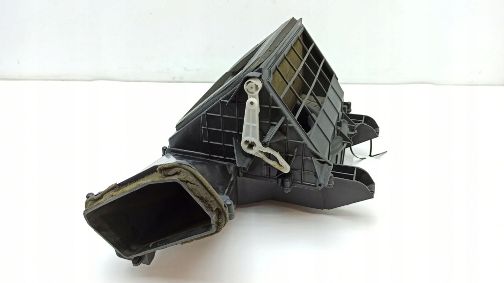 Купить Корпус отопителя правая сторона cadillac srx 25772228